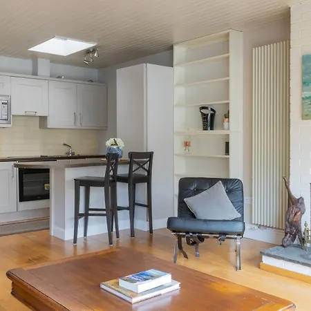 Guestready - Delightful Mews In شقة *