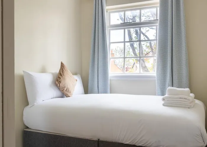 Gæstehus Guestready - Delightful Mews In 4*