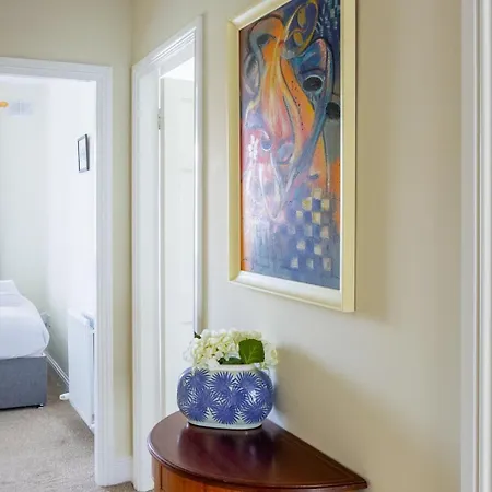 Gasthof Guestready - Delightful Mews In Dublin