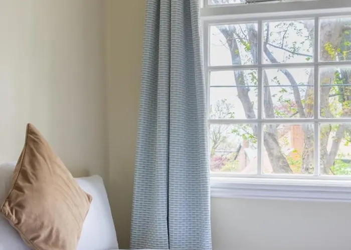 Guestready - Delightful Mews In Guest house